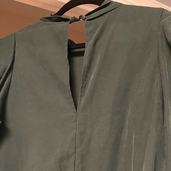 GORGEOUS GREEN VELVET MINI DRESS SIZE XXL RUNS SMALL - Picture 4 of 4